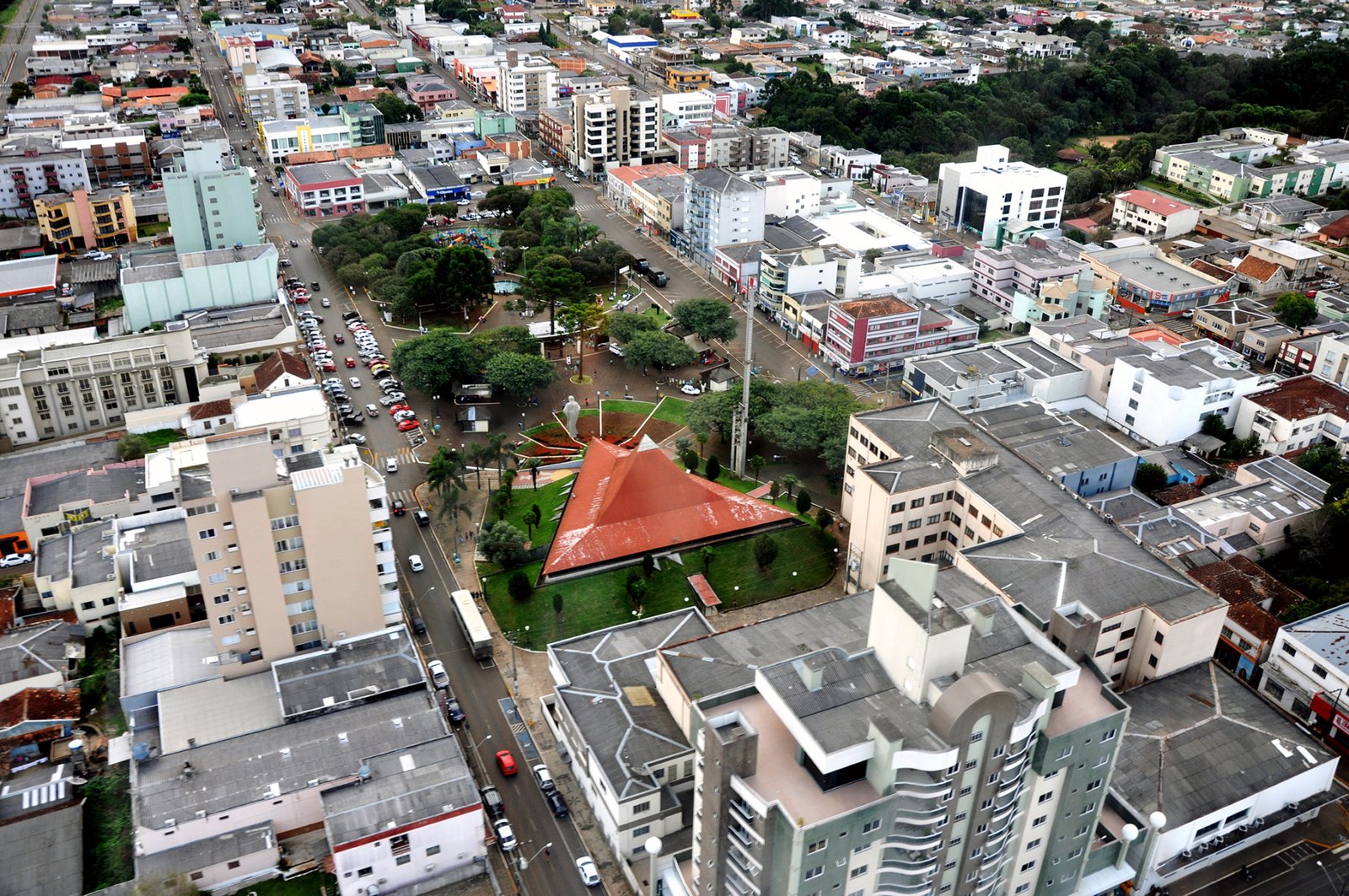 Palmas volta a instituir toque de recolher e proíbe realização de eventos